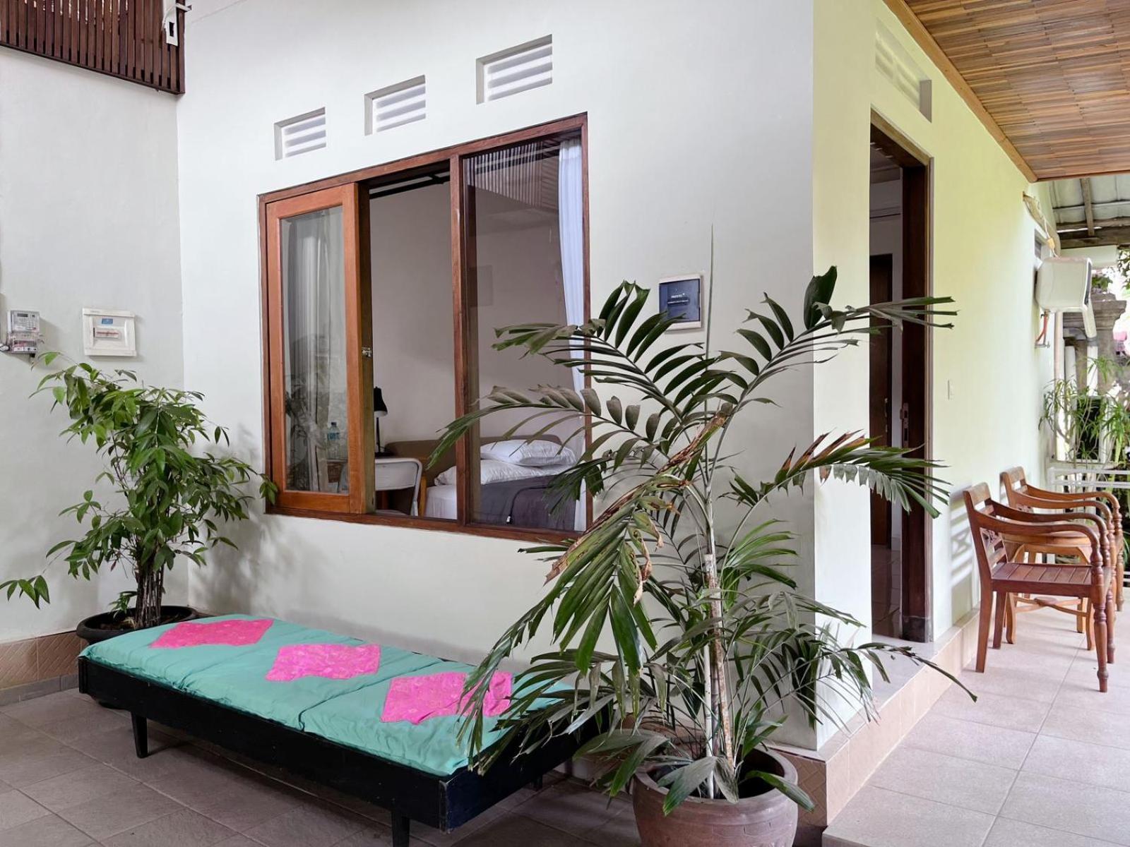 Agung'S Annex Homestay サヌール エクステリア 写真